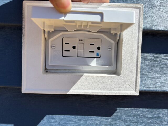 Electrical Outlet and Switch work in Elgin, Illinois